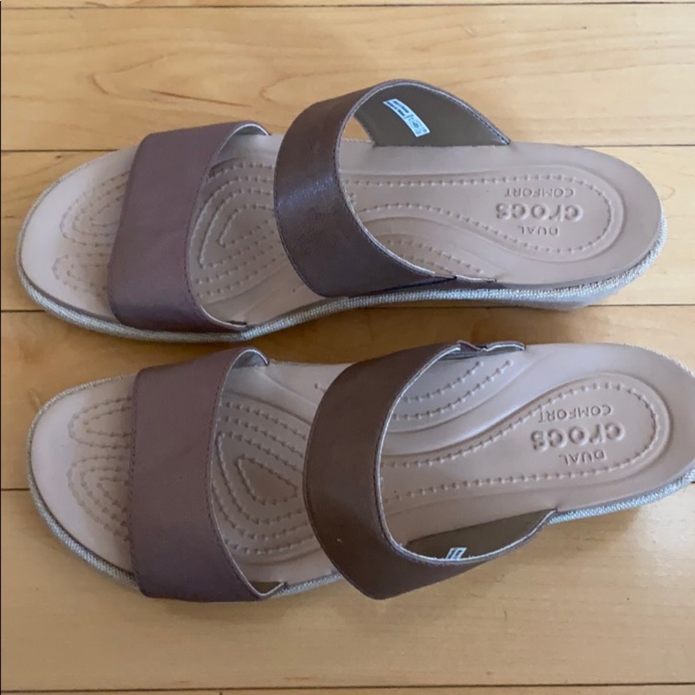 Croc Wedges